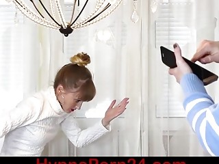 Mind controlling an amateur hottie and making her suck